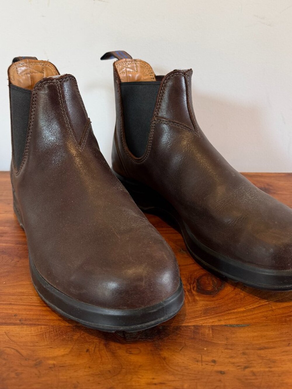 Women's Blundstone Chelsea Boots, Thermal #1477 Brown, Size 10.5 (AU/UK 7.5)
